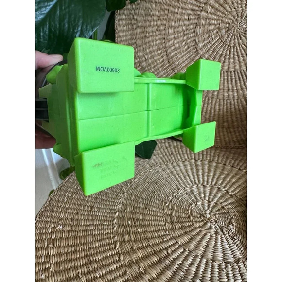 Million Warriors launcher toy - Picture 4 of 9